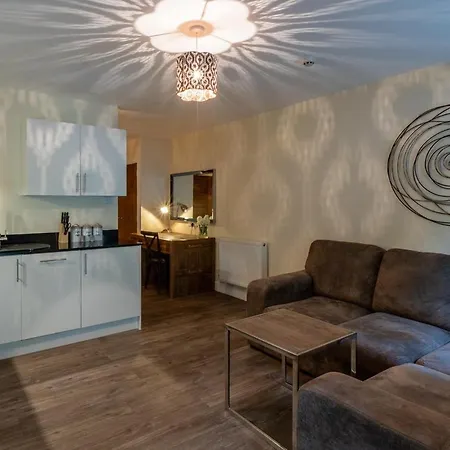 Lakes & Apartment Windermere