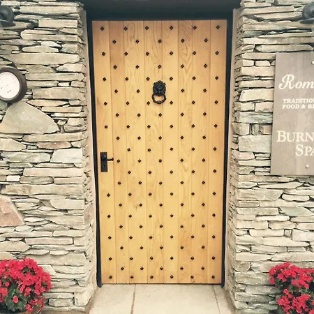 Lakes & Apartment Windermere